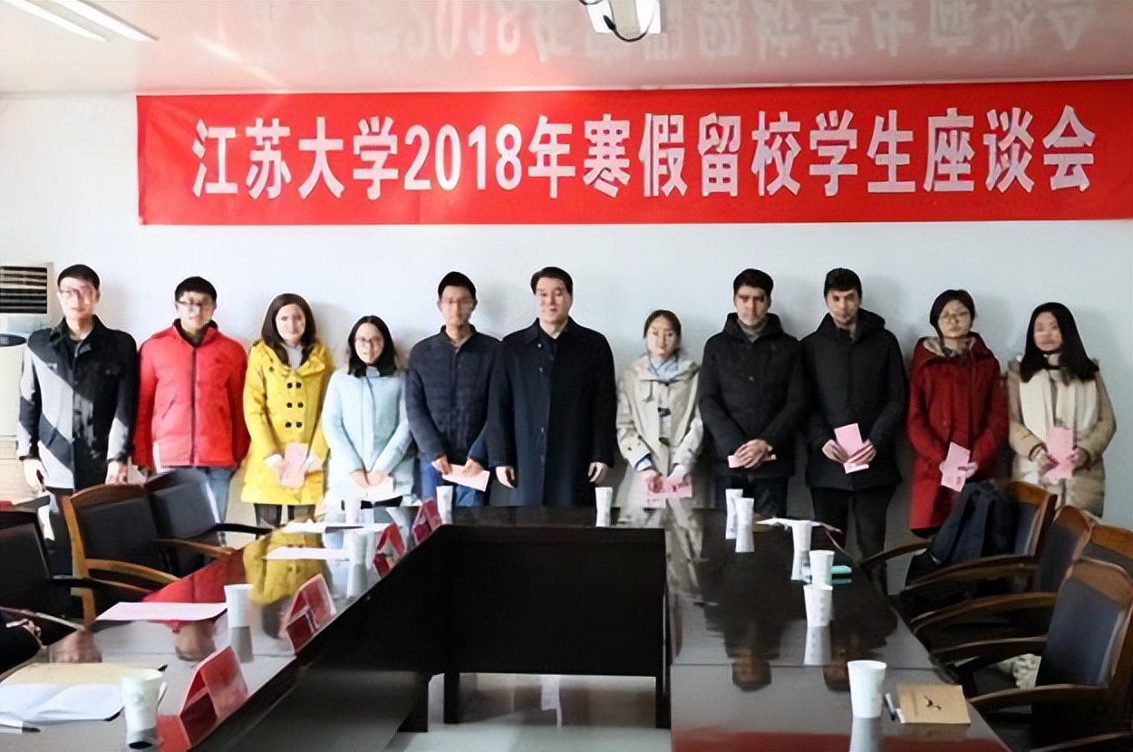 想当大学老师需要什么条件（大学毕业后想）