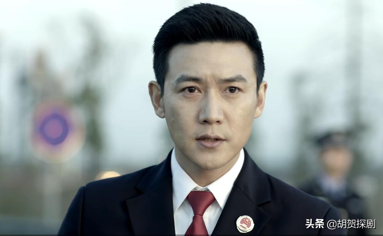 再看《人民的名义》：祁同伟十年不碰梁璐，是对当年一跪最狠报复
