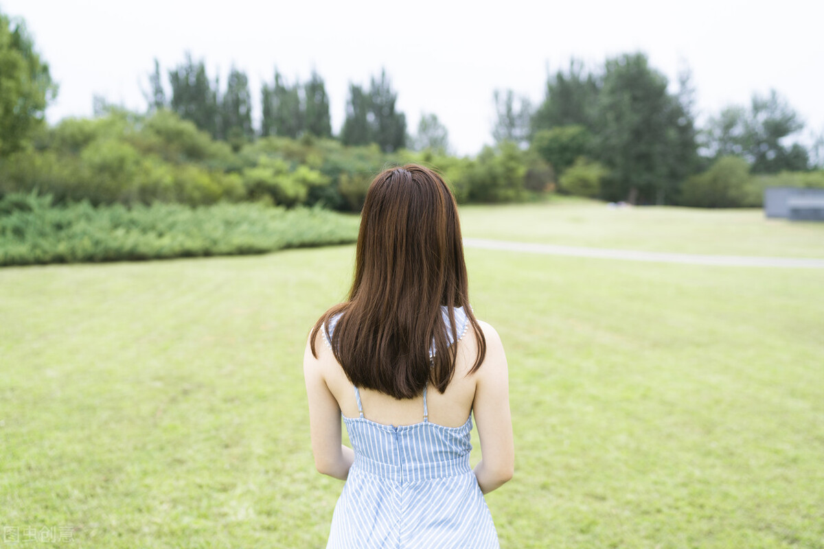 家有小女若芙蓉