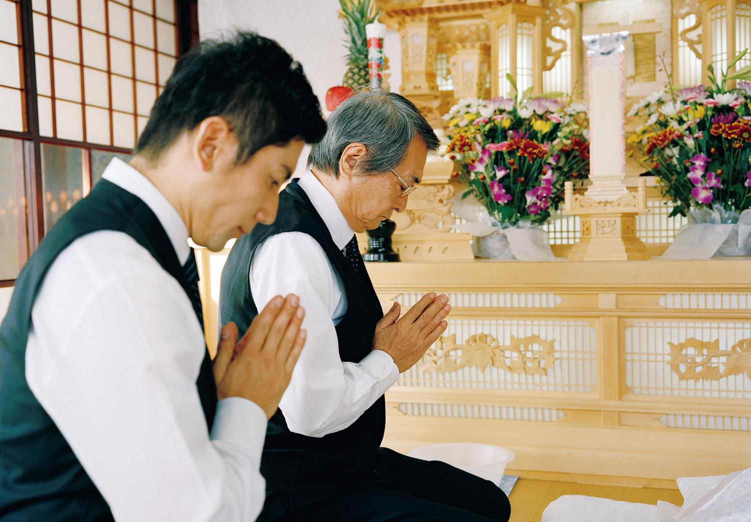 90后美女入殓师李淑萍：从不主动和人握手，一天只能缝合一具遗体