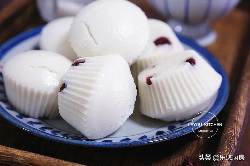 懒人米糕做法，香甜绵软，搅一搅面糊就能蒸，注意一点，轻松脱模