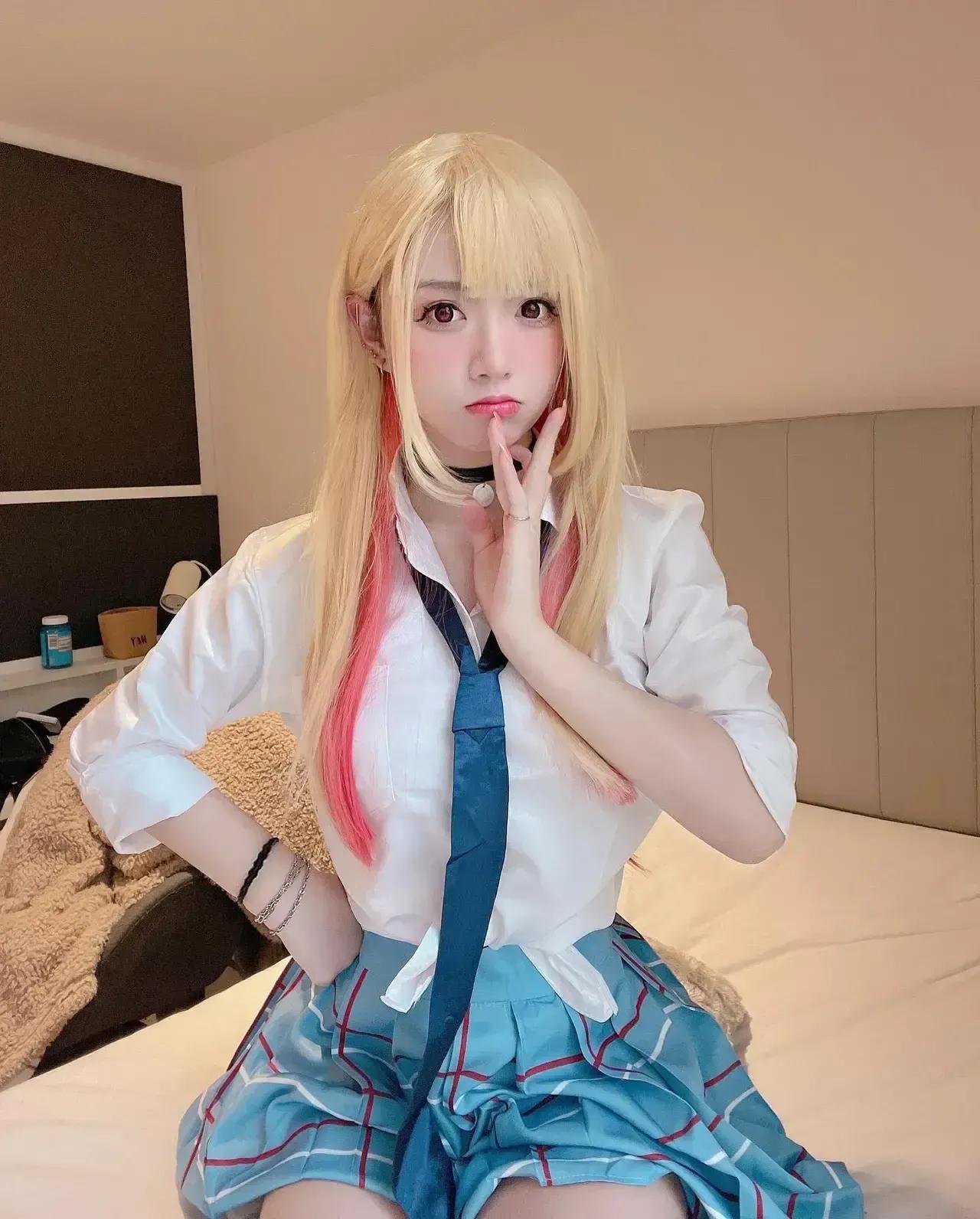 漫画《更衣人偶坠入爱河》喜多川海梦COSPLAY真人图-哪边嗨