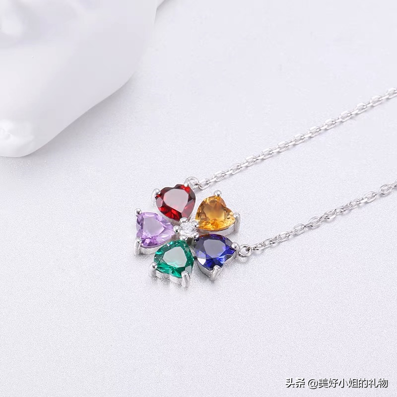 母亲节礼物系列I 细数我私藏的宝藏首饰，千元不到让妈妈闪耀起来