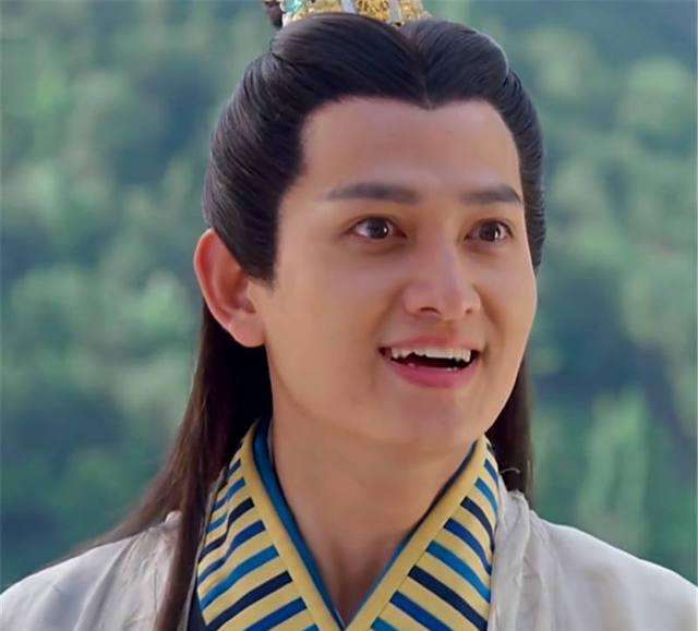 凹凸不平崎岖脸大PK！活久见，鞋拔子见了都有优越感