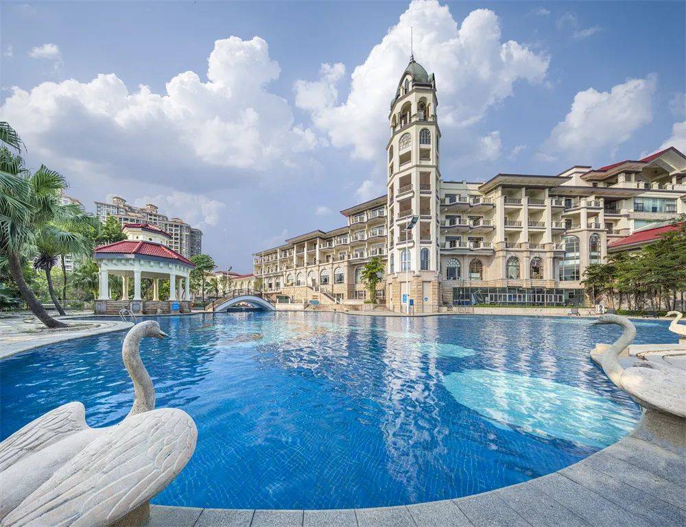 江门鹤山又一奢华度假酒店，豪华海鲜自助，超大泳池，网友：安排