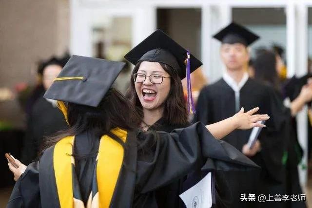 留学研究生和985研究生，哪个更吃香呢？各有哪些优势？