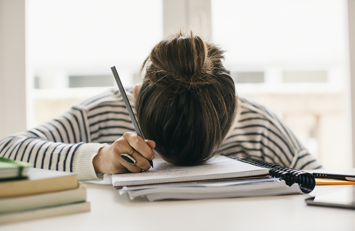 高考和考研可以对比吗？两者区别比较明显，考研的难度相对更大