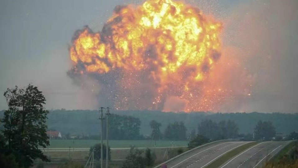 ����ݻ��ڿ������վ�������˹����ǿ�溣��ս�������й���Ҫѧ��