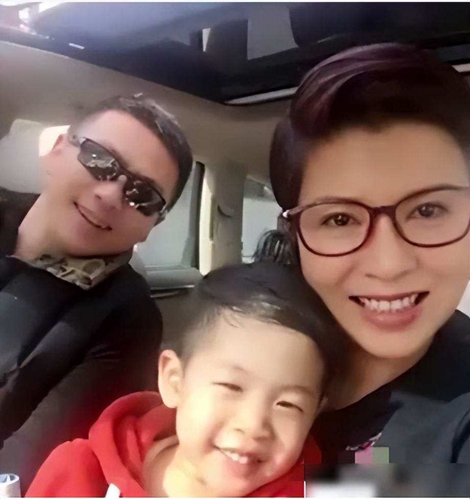 杭天琪：二婚嫁小13岁老公，47岁冒险生二胎，如今婚姻状况如何？