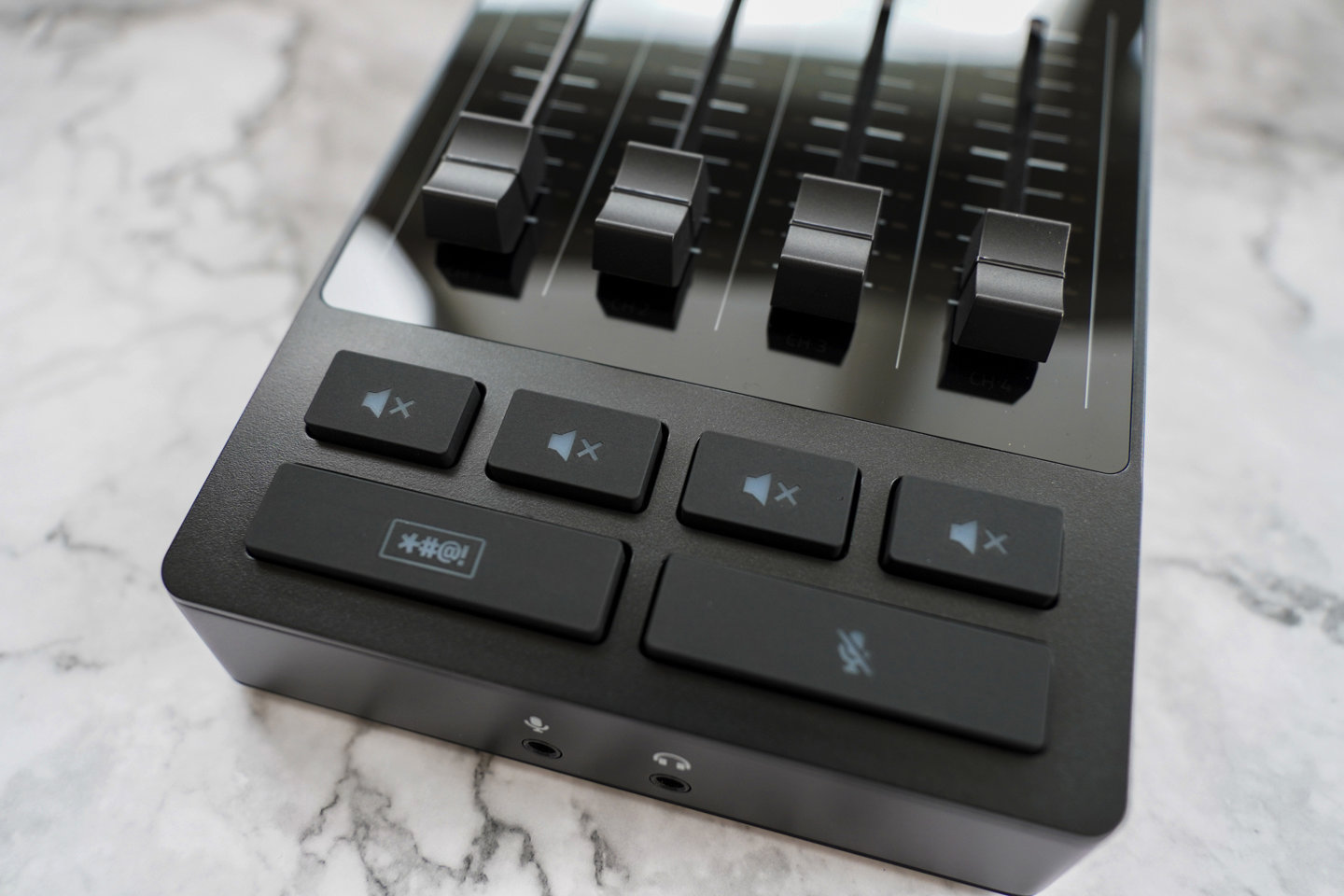 直播利器 雷蛇魔音海妖 V2 X 麦克风与调音台使用分享