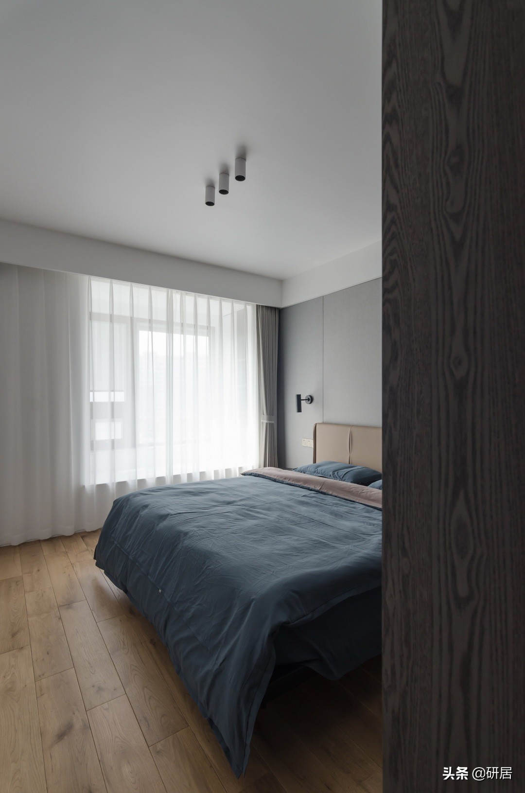 这对夫妻很理性，把家装成了简约风，没想到越是简单的装修越舒服