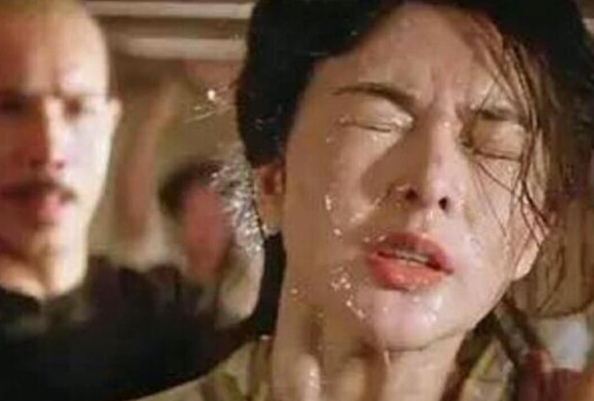白百何憔悴，马伊琍蜡黄，刘亦菲像开了磨皮，素颜拍戏的明星好敢
