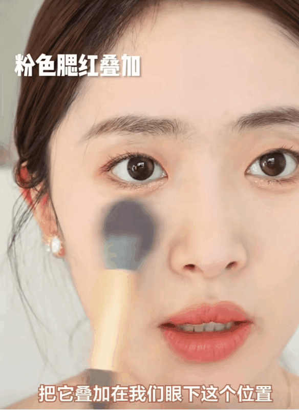 鞠婧祎：从平平无奇的土味路人，蜕变成氛围感女王