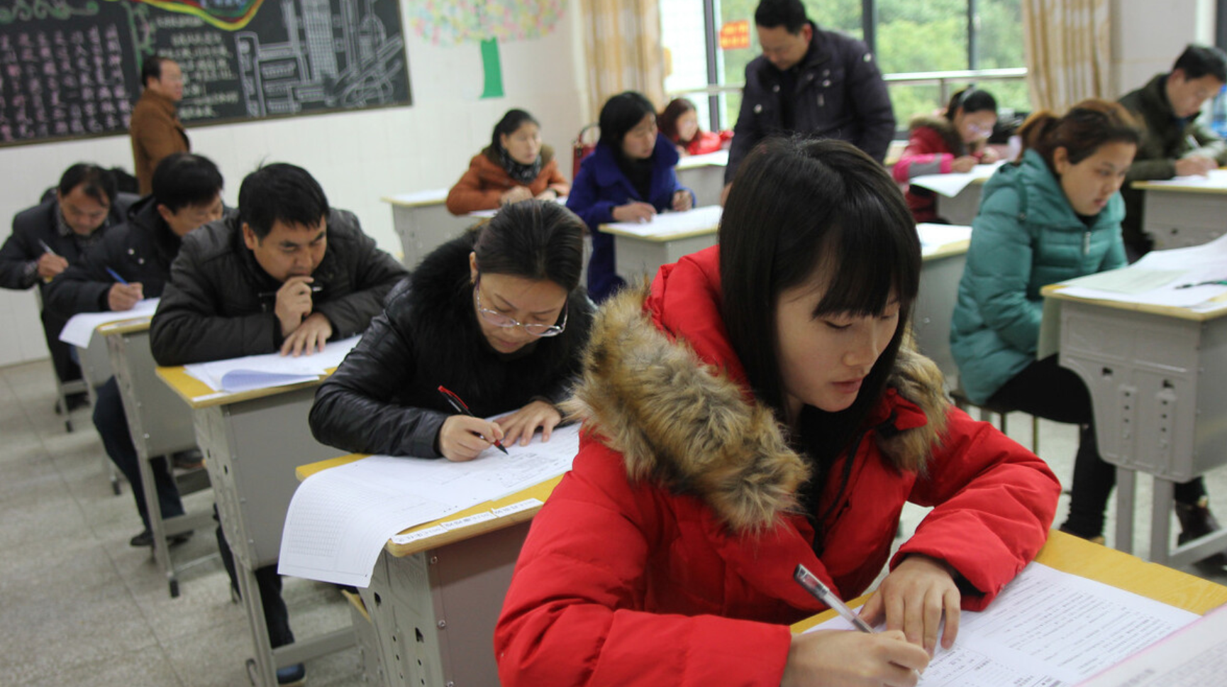 “非师范生不能当老师”的呼声很高，教育部回应了，师范生很高兴