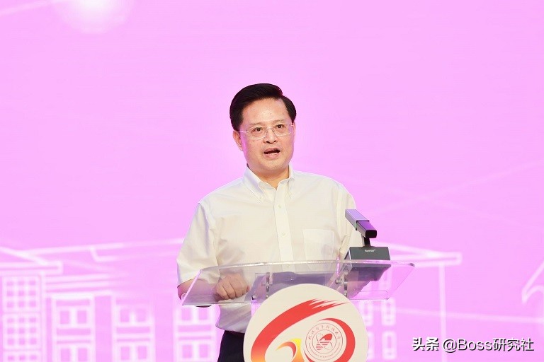 广西2022年新版“十大富豪”（外地篇），人均身价286.5亿元