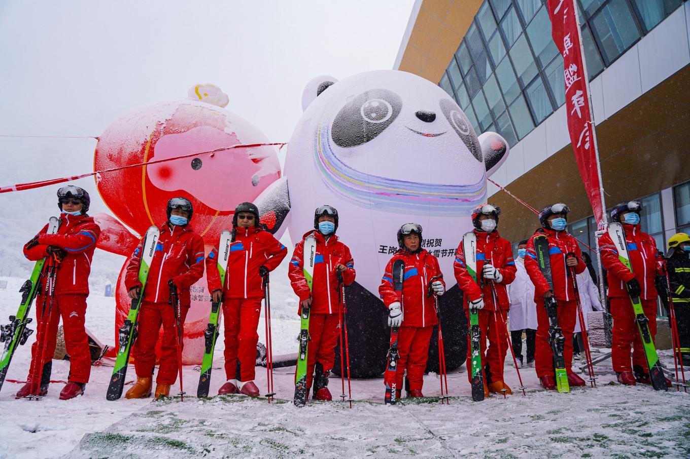 云海之上，贡嘎之巅，王岗坪冰雪之旅