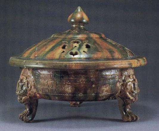 古代东北地区的渤海国(唐代满族先祖在东北建立渤海国，开辟了东北亚丝绸之路,渤海国（)