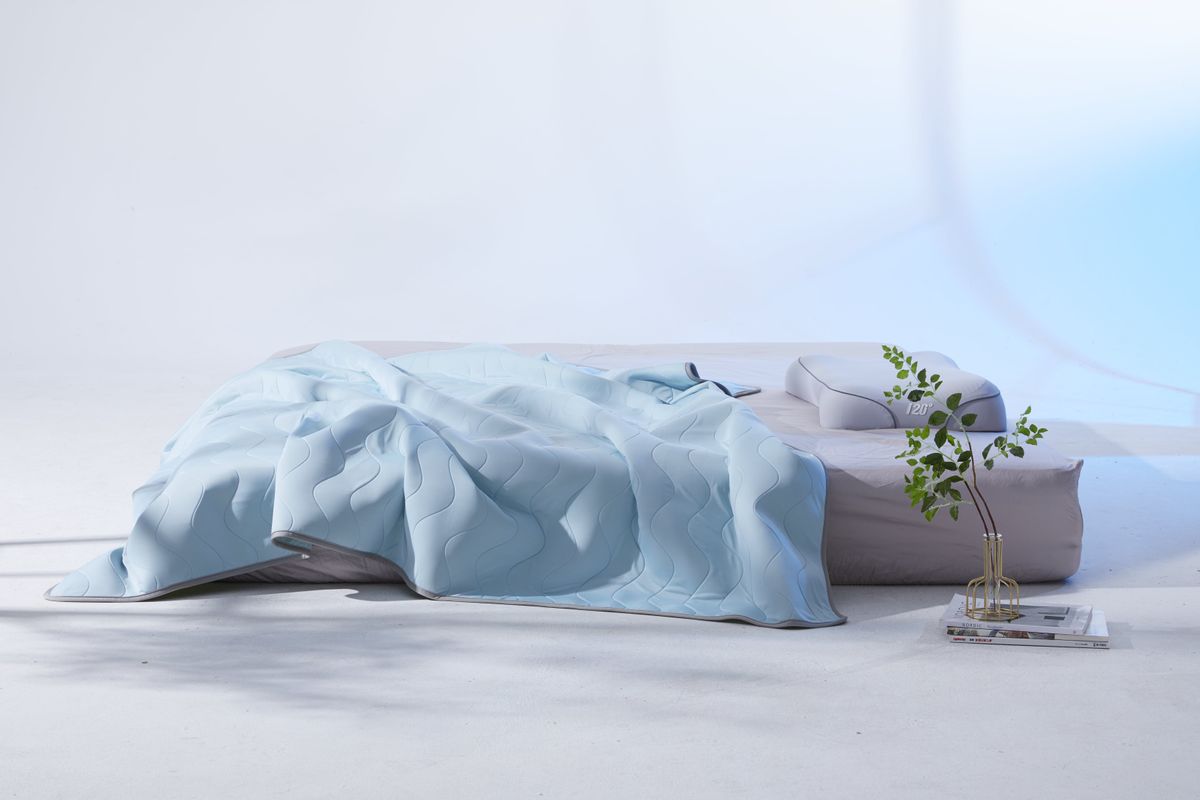 轻润凉意 裹住女朋友柔嫩肌肤——8H助眠乳胶Q弹空调被