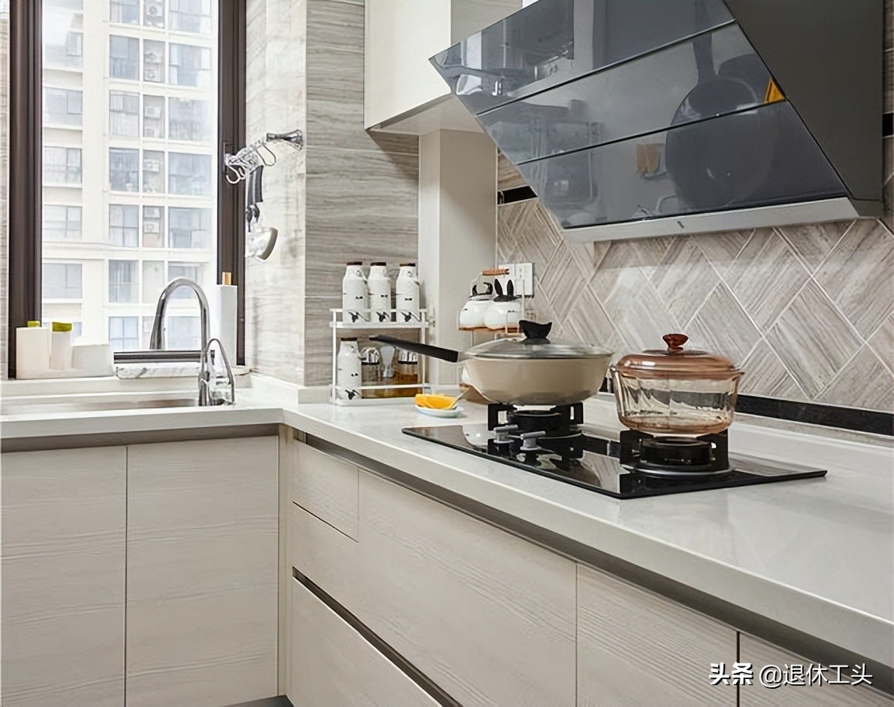 大理石灶台图片大全(厨房台面要选大理石还是石英石) - 赤虎壹号