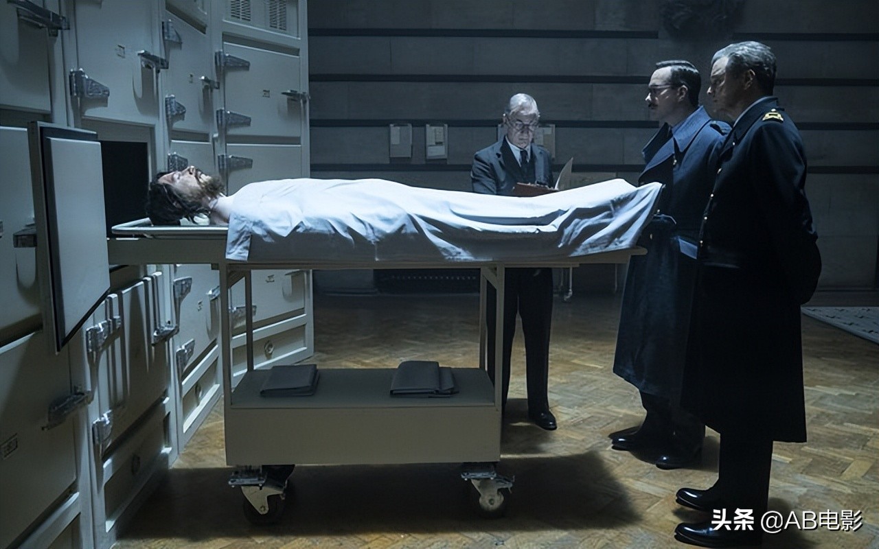 《绞肉行动》靠浮尸泄密引德军上钓