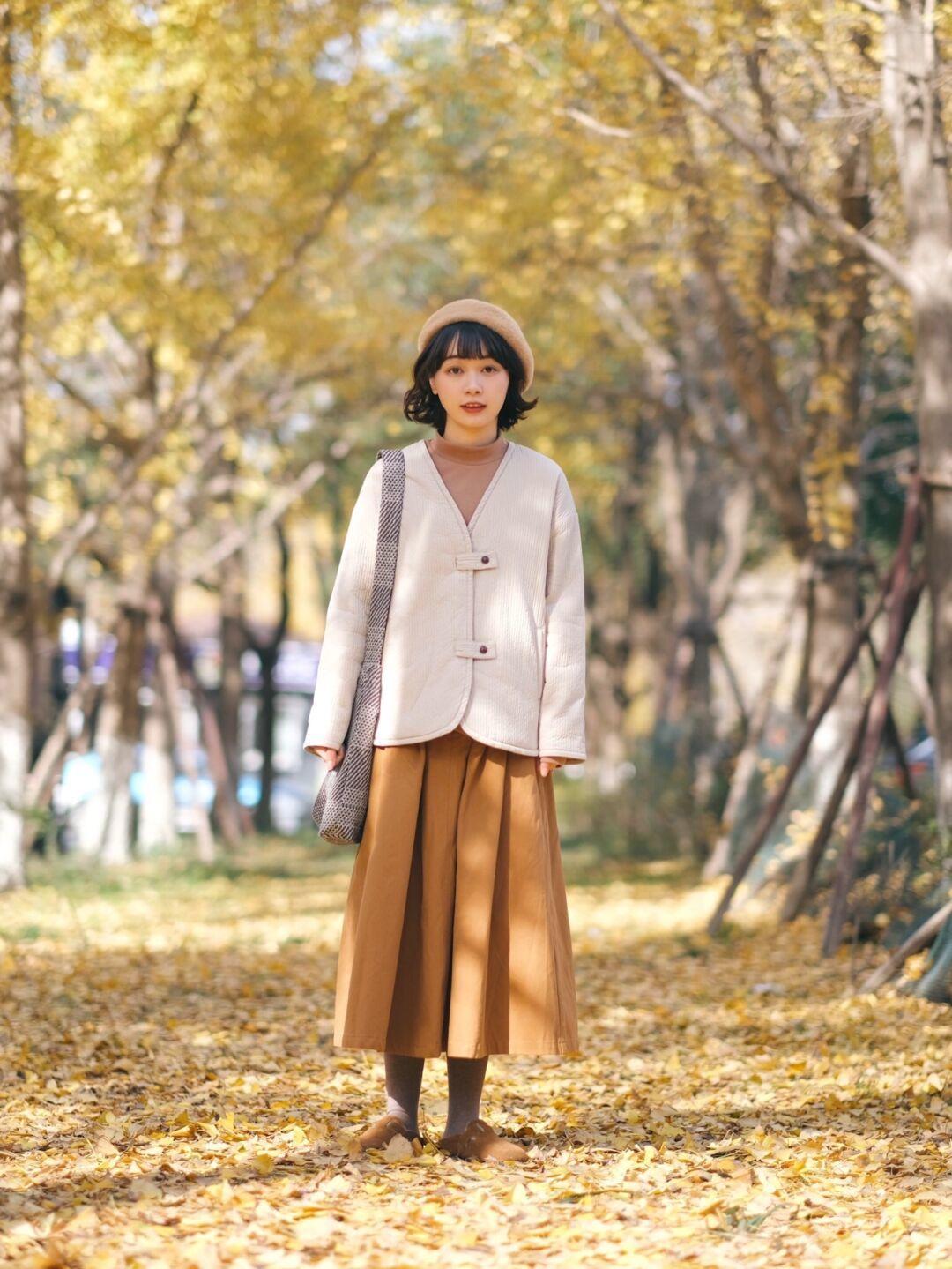 这个冬季还在穿“羽绒服”？“棉服”才是最实用的，时髦又百搭