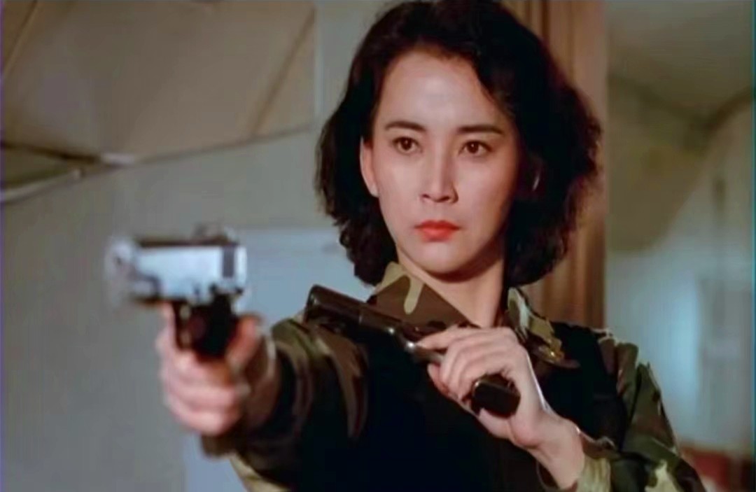 颜值说丢就丢，曾经一眼万年，今成路人大妈，这些女星好难认了