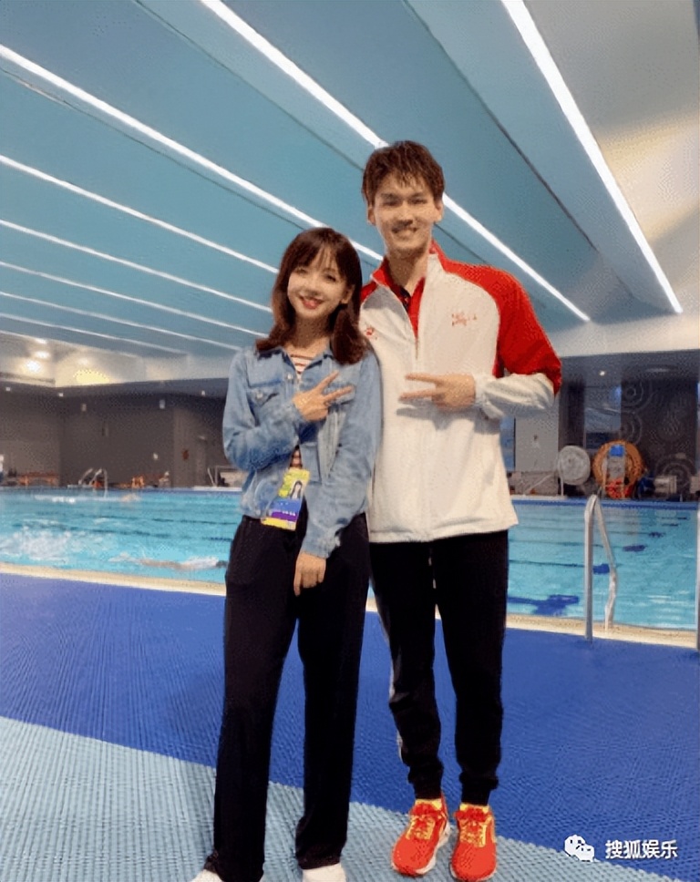 美女记者x世界冠军！王冰冰徐嘉余恋爱了？