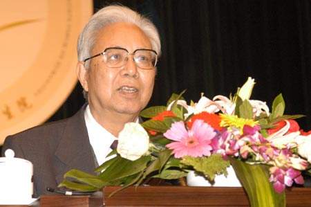 光明日报：掌握唯物论，是破除封建迷信的法宝