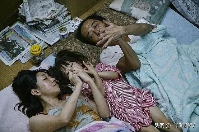 小偷家族剧情详解（看一次哭一次，高分催泪佳作）-第23张图片