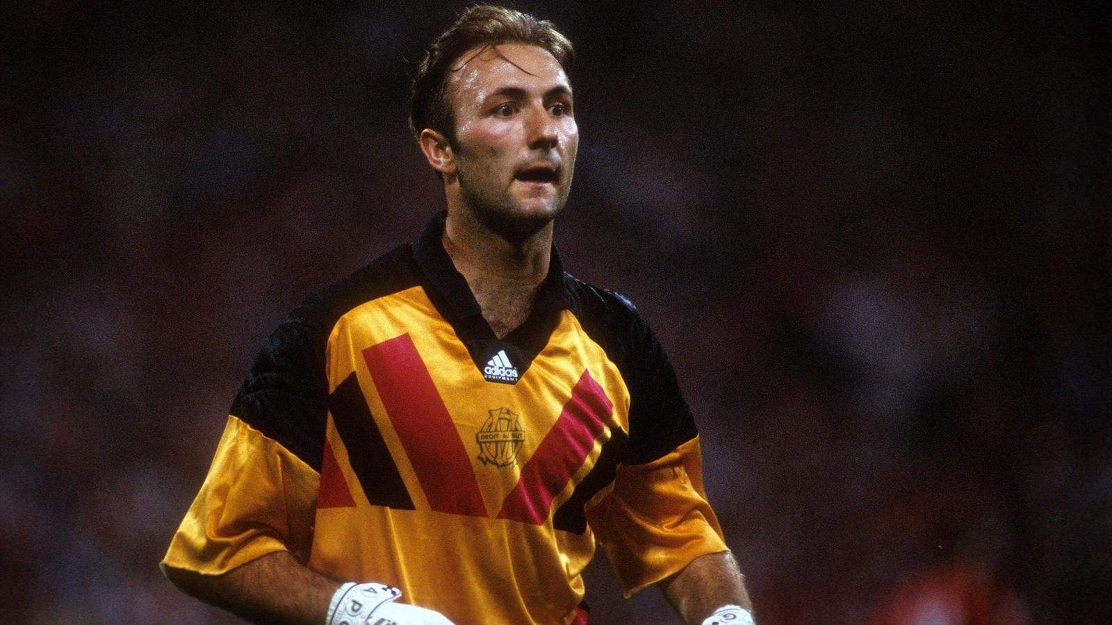 巴特斯20岁从图卢兹登陆法甲联赛,次年加盟马赛,首季球会取得联赛冠军