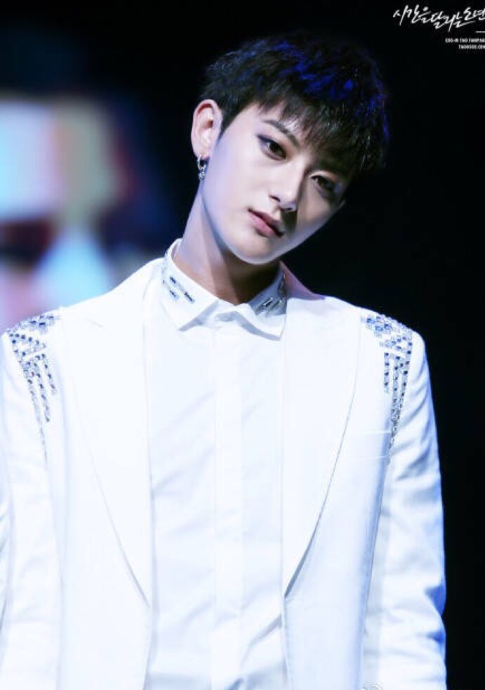 男星衣品—黄子韬（二）