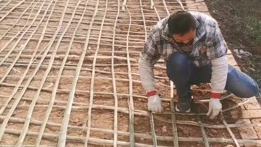 用竹子代替钢筋，浇灌的混凝土到底有没有用？真的能住人吗？