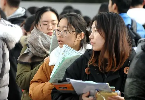 同样都是本科学校，普本和985大学有啥区别？这5点很不一样