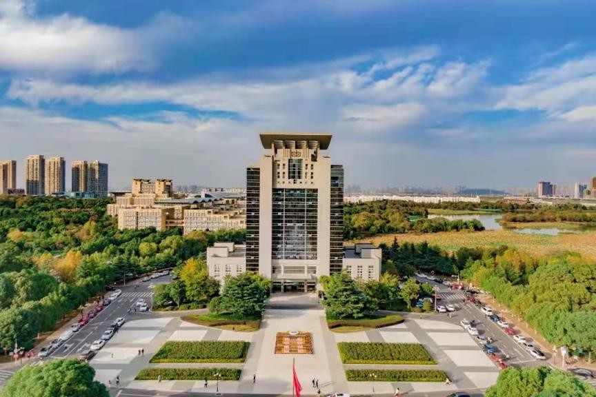 牛！合并组建20年，就冲进大陆前10！湖北这所大学未来可期