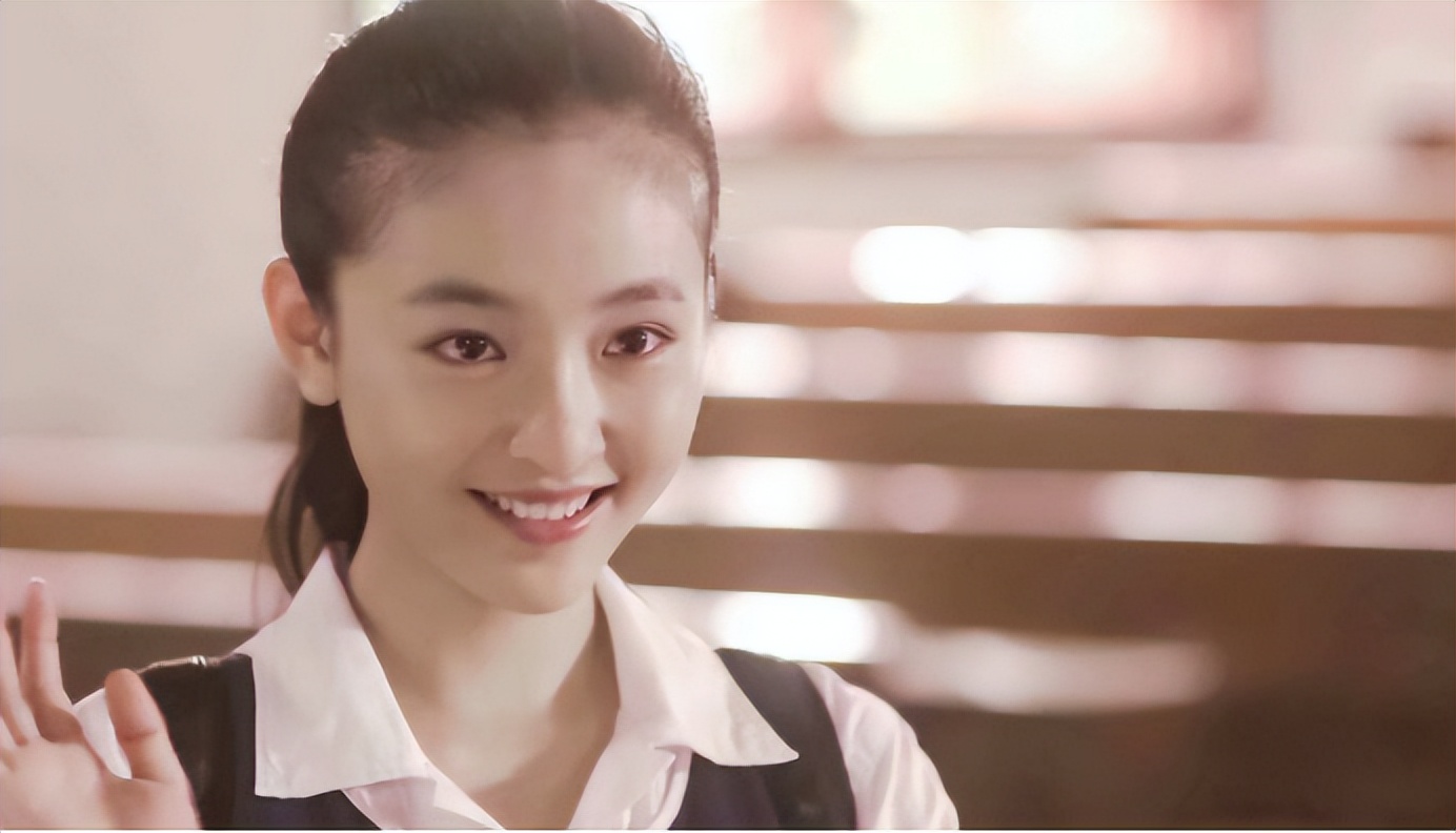 演傻白甜的女星只服这10位,个个灵气逼人