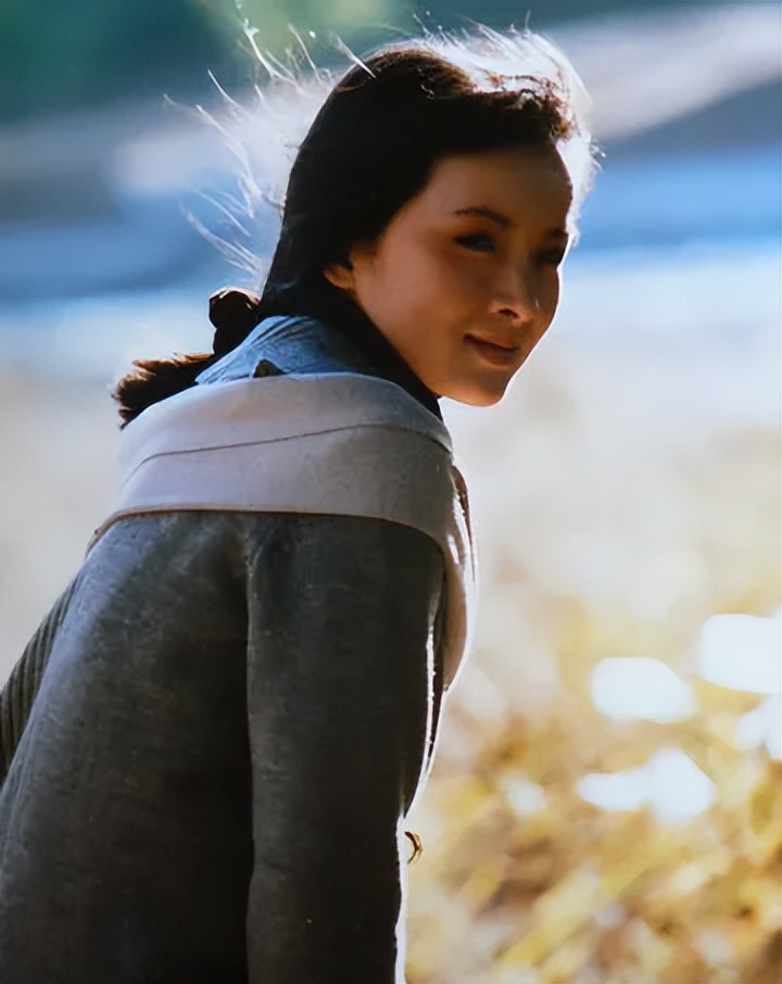 演员谢兰：和丈夫坚持丁克12年愁坏婆婆，41岁意外得子全家乐开怀