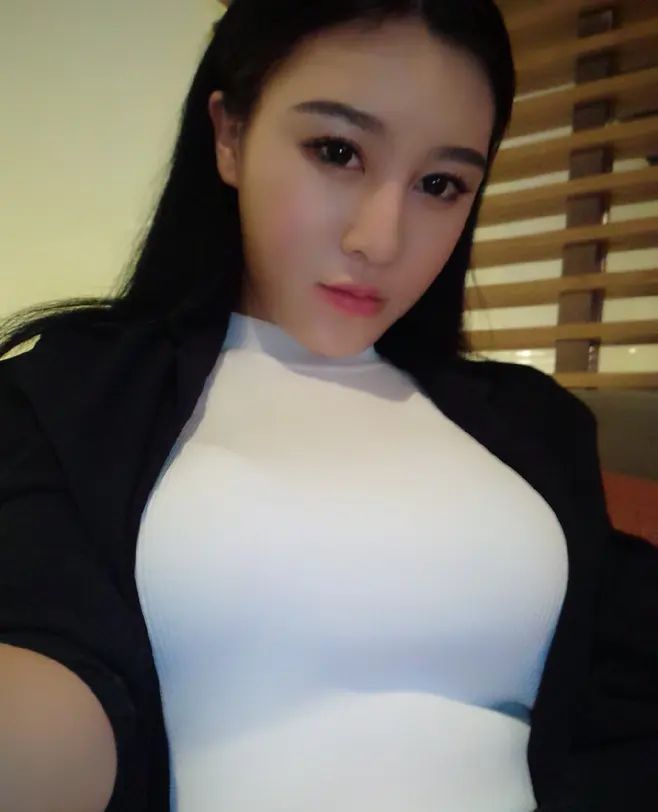 胸围最大能有多大  乳神排行榜罩杯大到你不敢想象图片