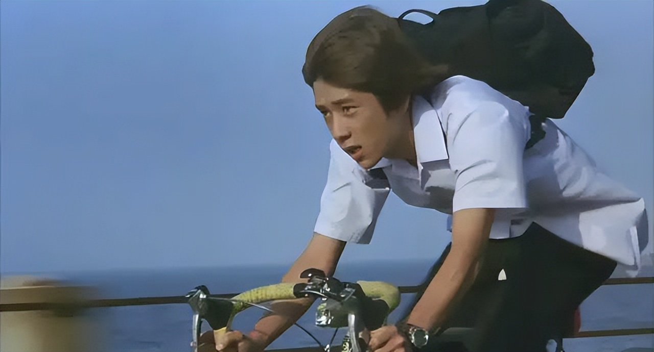 他17岁，愿望是杀死继父