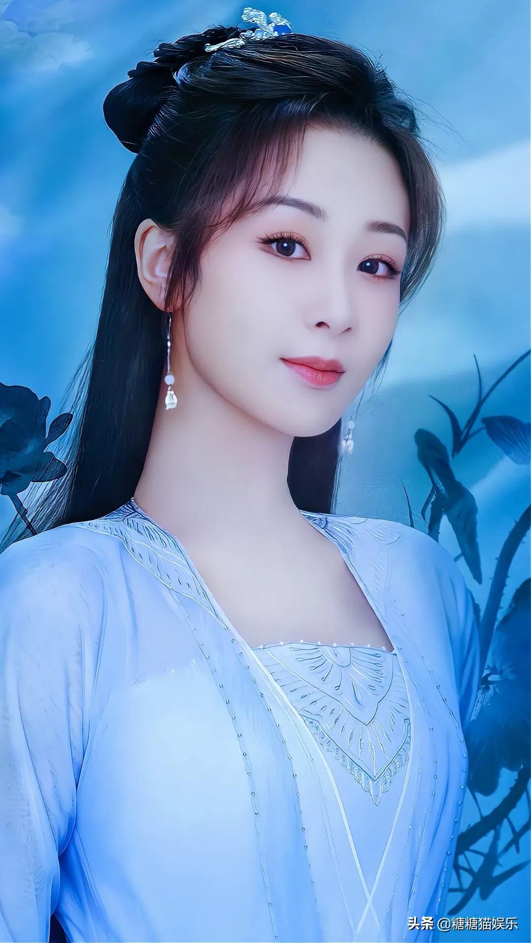 杨紫：清纯甜美，靓丽多姿