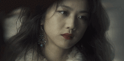 汤唯骨子里自带气质，侧脸风情万种，网友“绝对是个美人胚子”