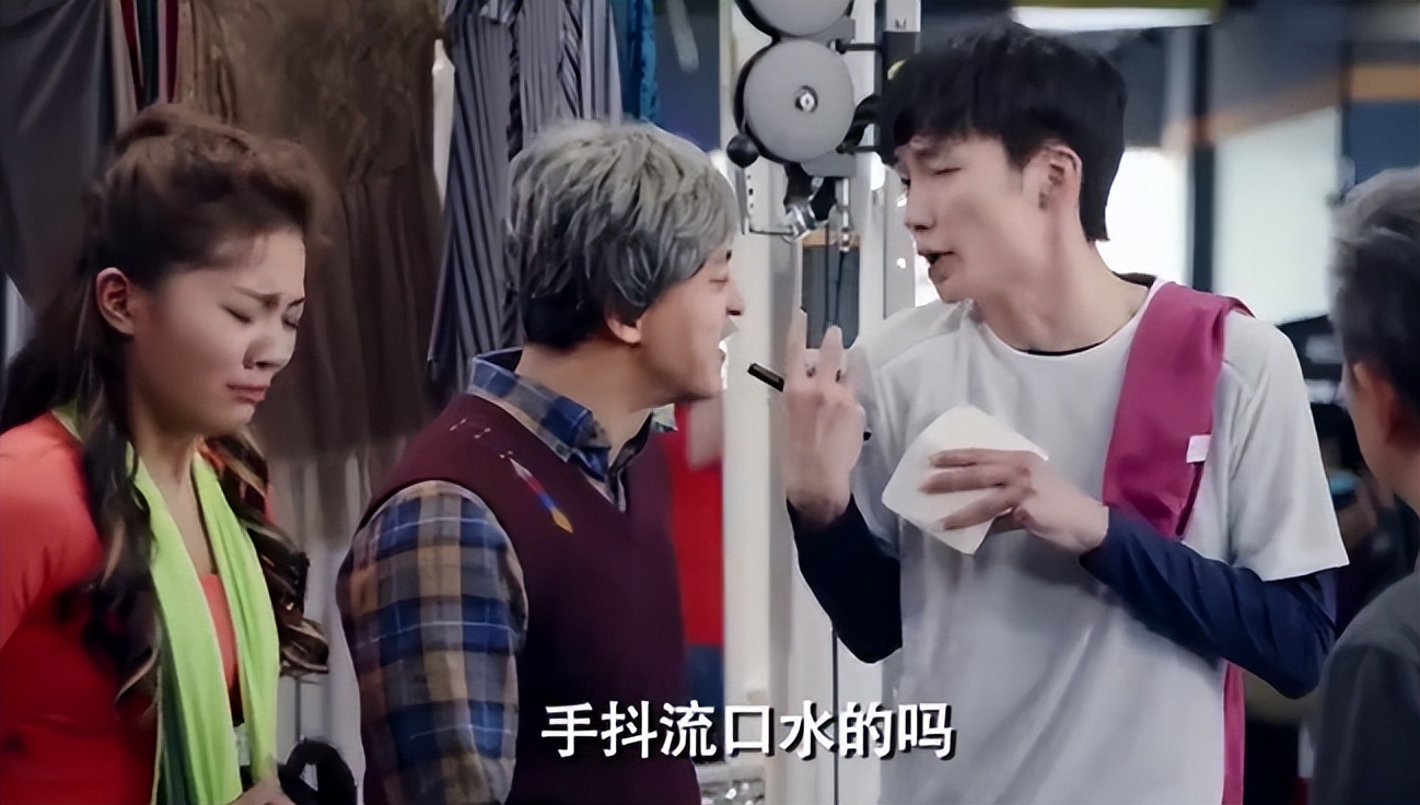 《破事精英》21集与《爱情公寓5》中讲方言的剧情，孰好孰坏