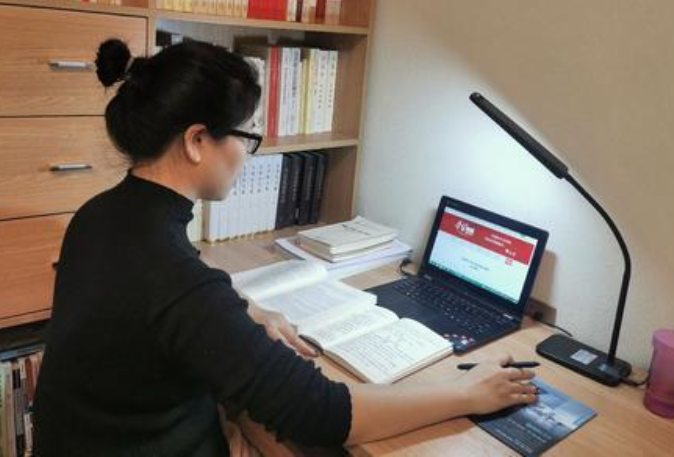 “铁饭碗”要保不住了？这些教师恐怕要面临失业，家长叫好声不断