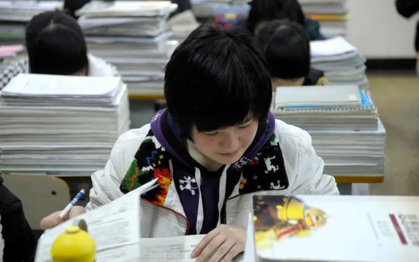 2022届考生“喜从天降”，只要符合条件，有望被高校“降分录取”