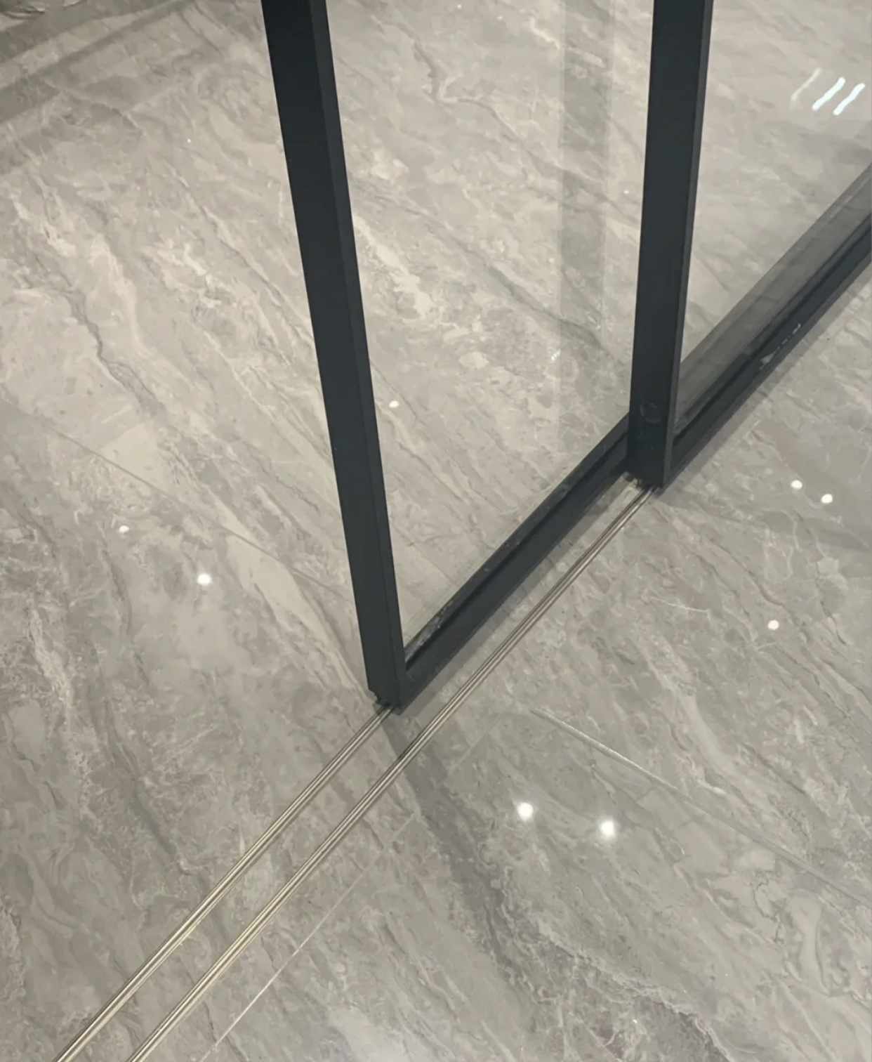穷看厅堂富看厨房(入住后发现，厨房6个地方没必要投入太多)