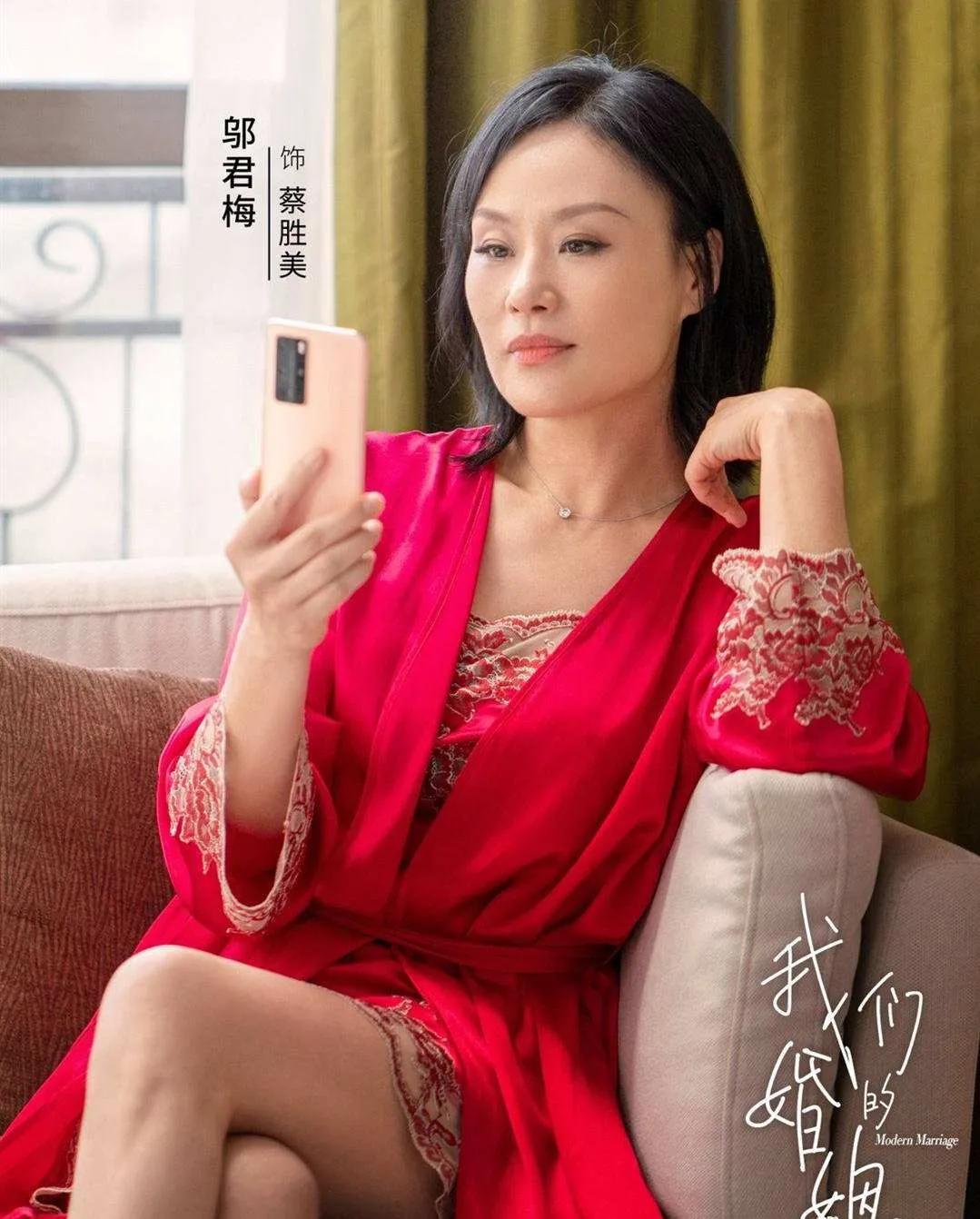 5位“妈妈专业户”演员：天生一张贵气脸，养尊处优，演不了穷人