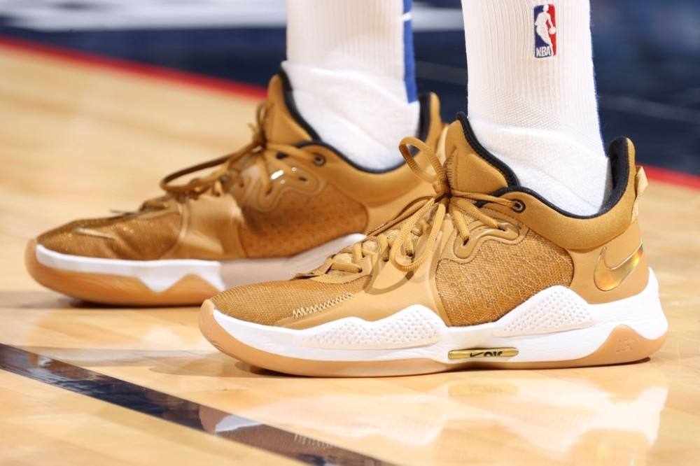 最强nba乔治的鞋有哪些(保罗乔治本赛季nba赛场穿了哪些nike pg5代