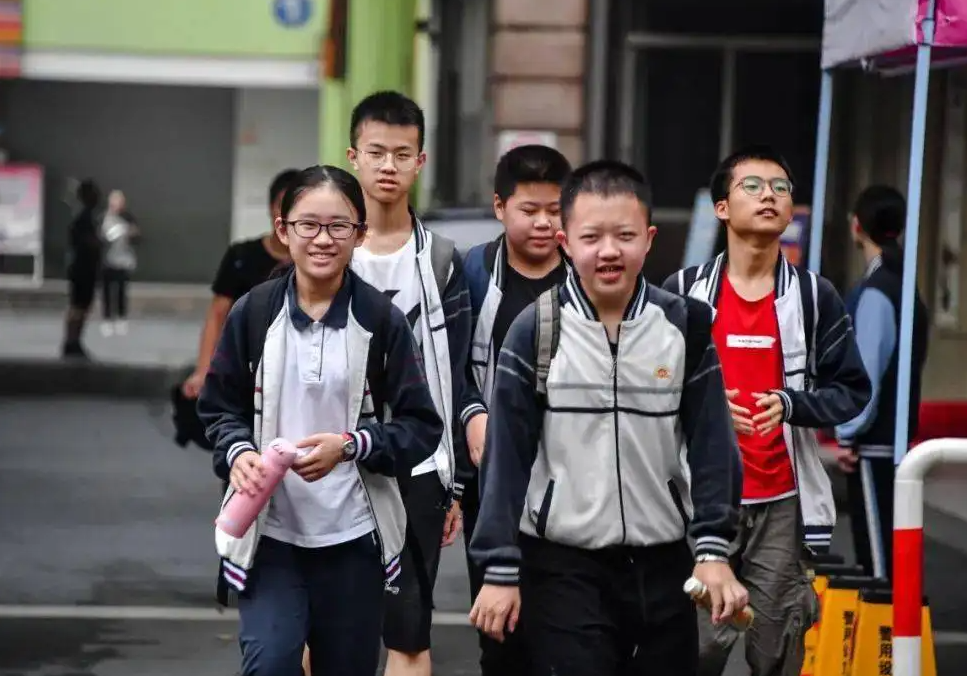 五一假期已过，中小学生将迎来“新假期”，家长担忧会调休