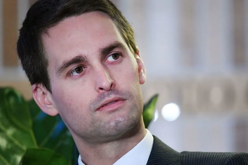 米兰达·可儿的老公事业遭遇挫折，财富缩水80%