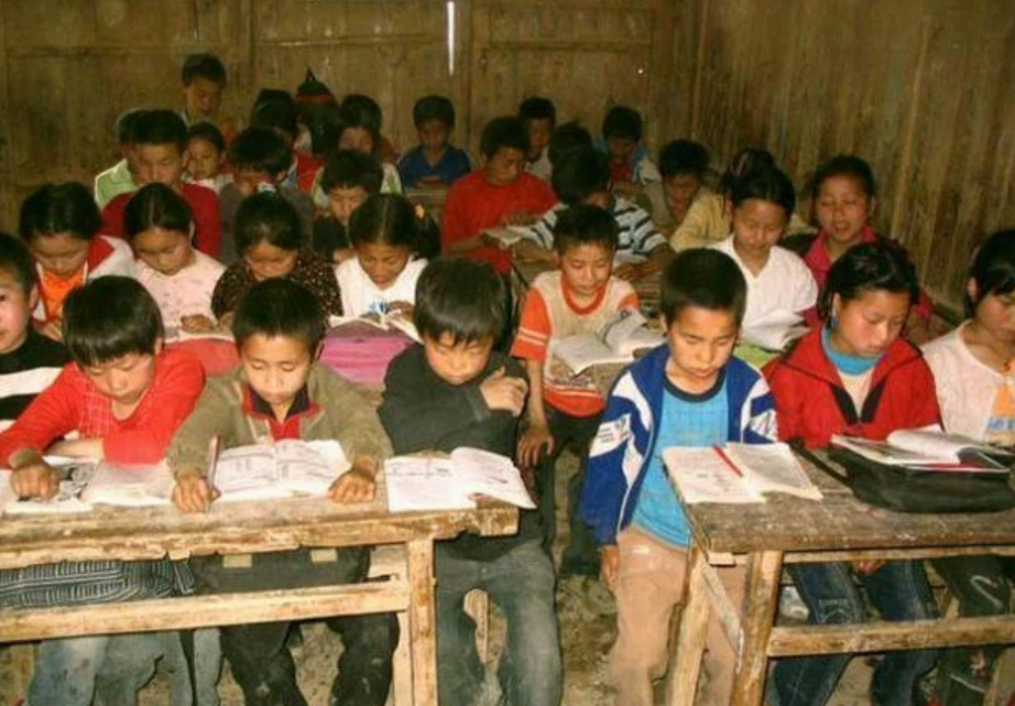 5年前，高考620分，在工地收到录取通知书的甘肃男孩，后来如何？