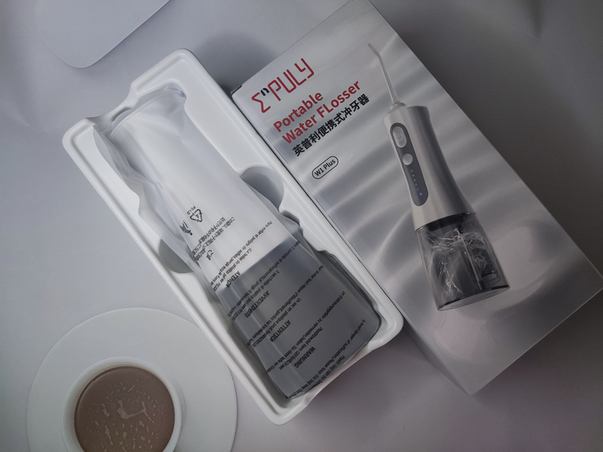 深层洁齿，英普利W1Plus冲牙器呵护口腔